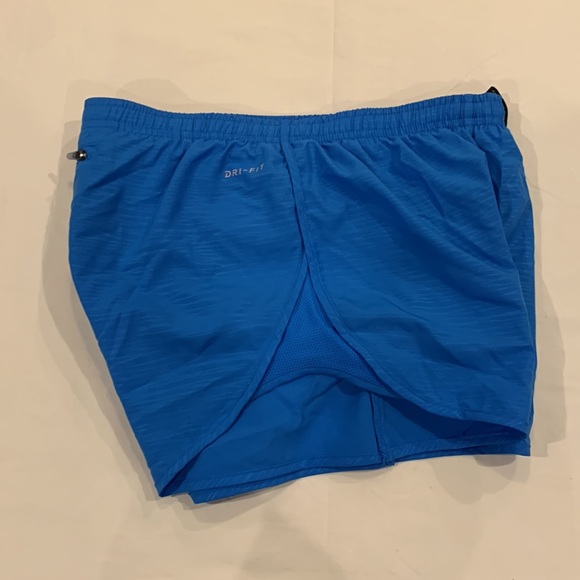 Blue nike shorts good condition - Picture 3 of 4